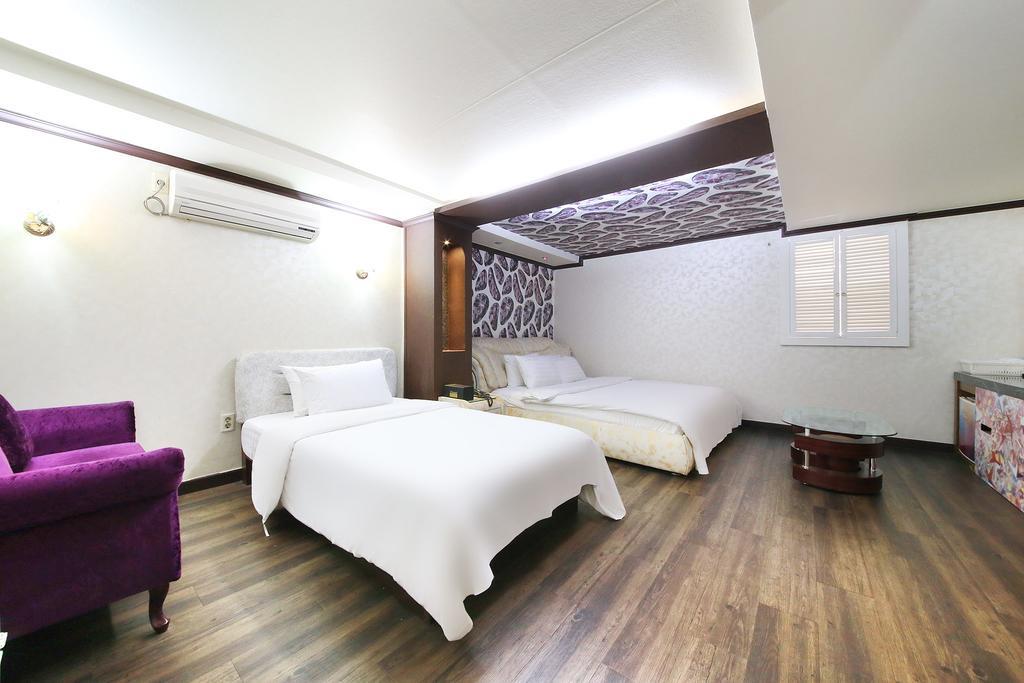 Hotel Diamond Suwon Exteriör bild