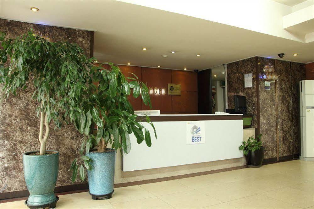 Hotel Diamond Suwon Exteriör bild